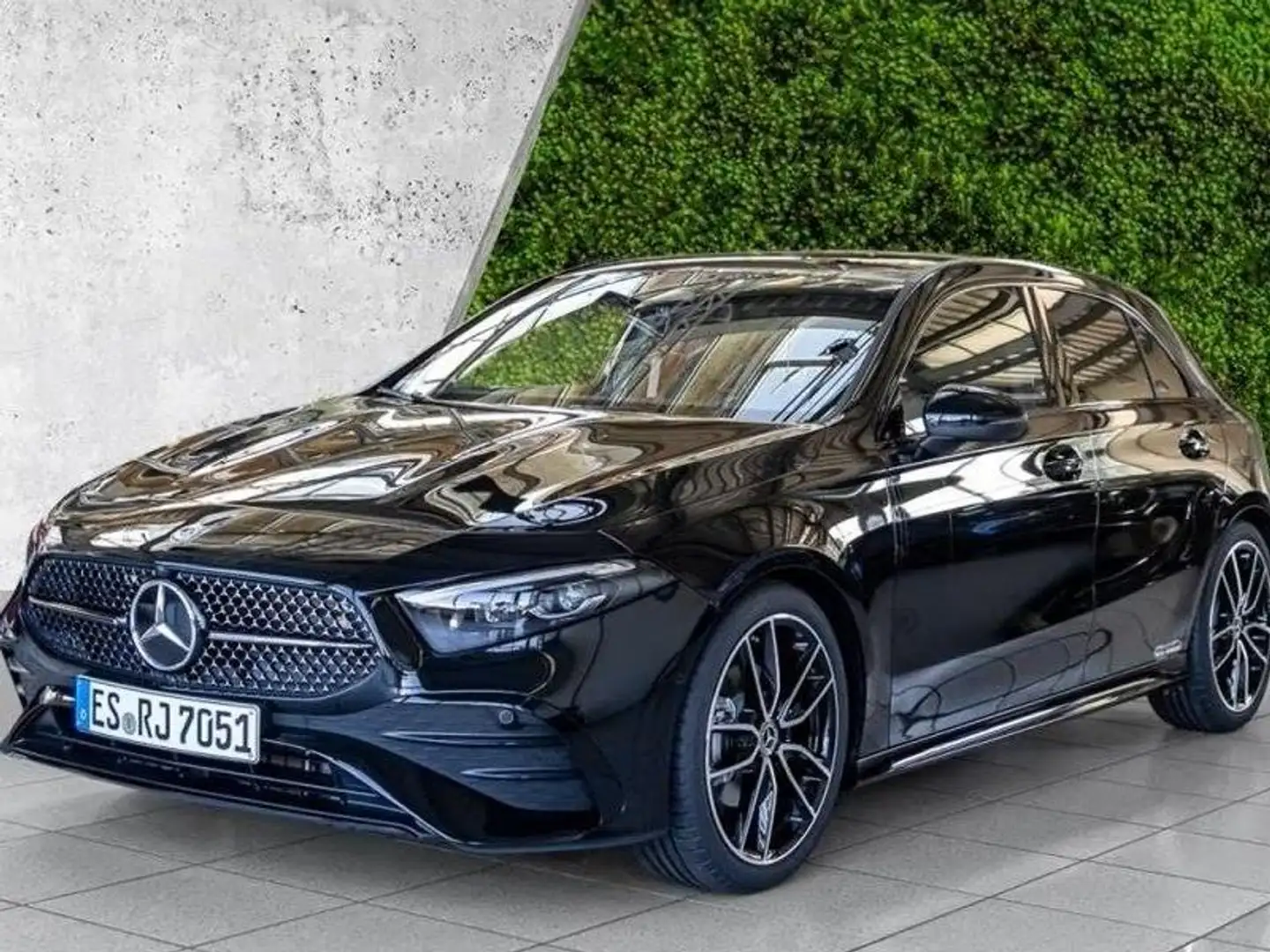 Mercedes-Benz A 180 AMG PREMIUM EDITION19 NAVI LED TETTO 64 COLORI Nero - 2