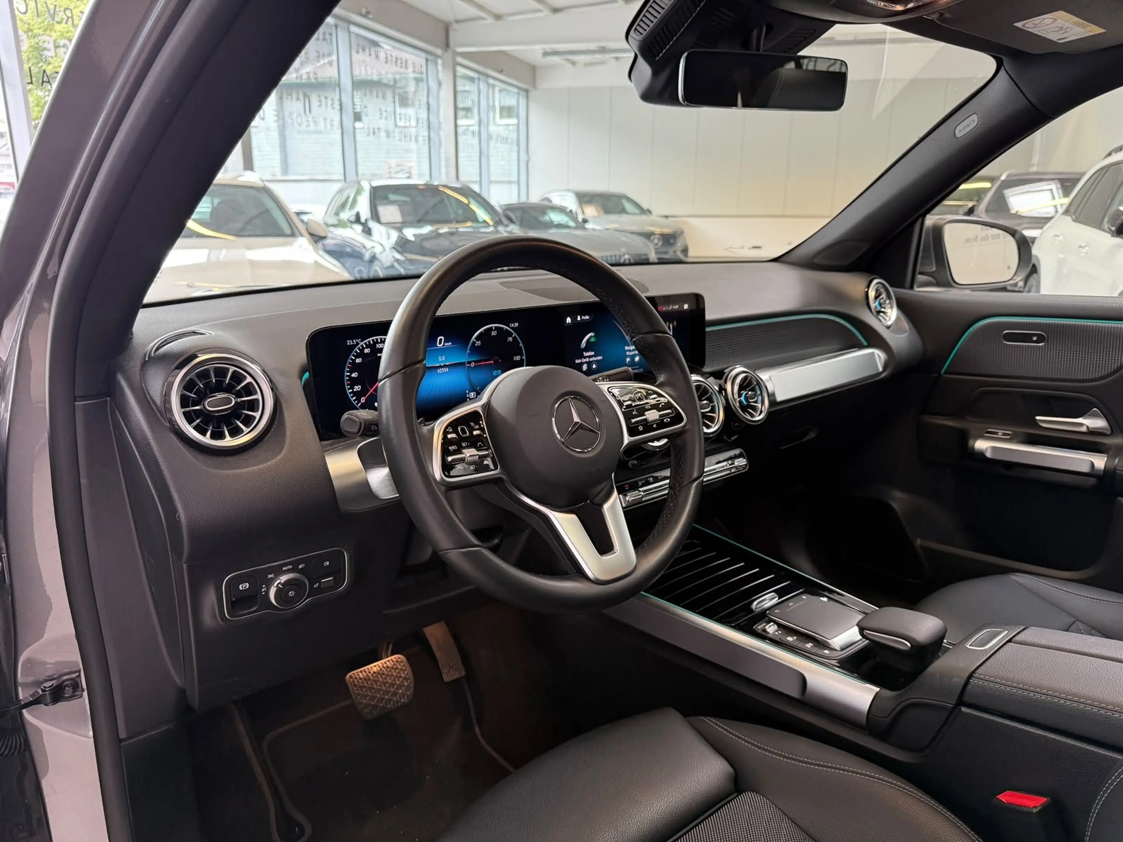 Mercedes-Benz EQB 300 4M Progressive PANO+DISTR+360°+KEYLESS — photo 10