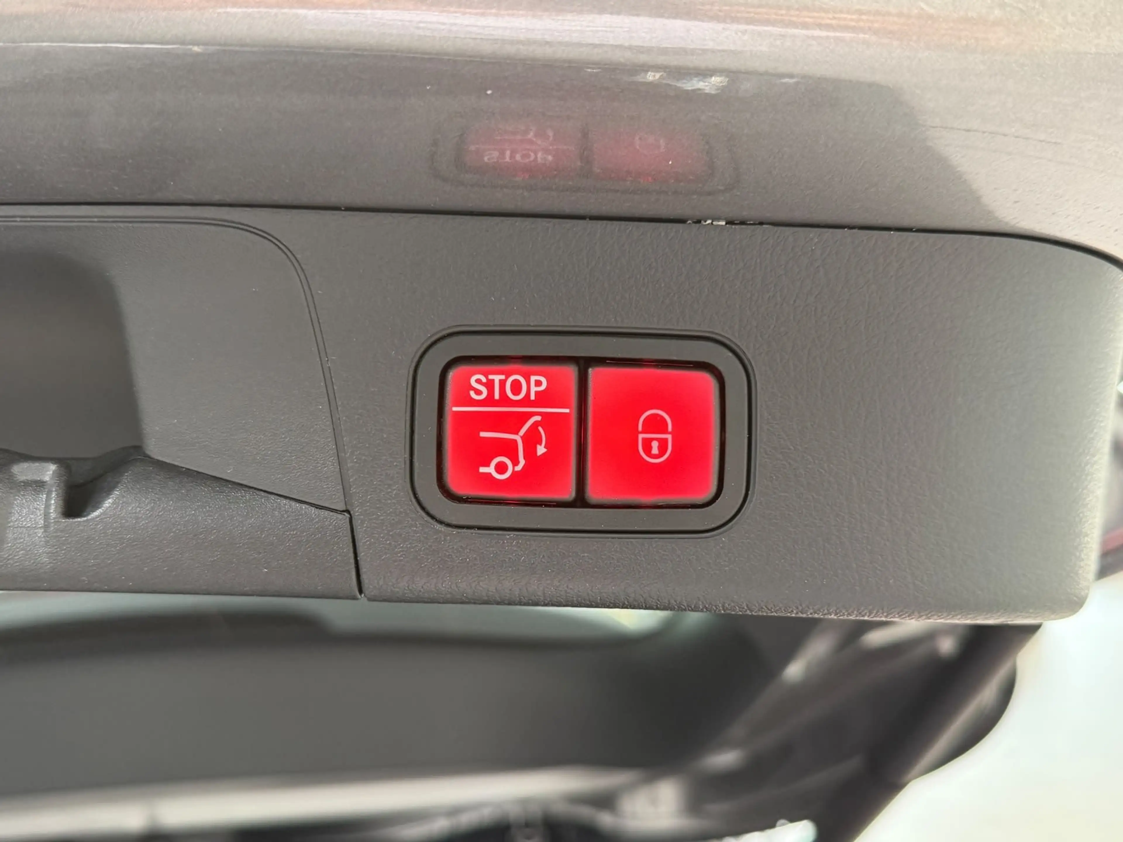 Mercedes-Benz EQB 300 4M Progressive PANO+DISTR+360°+KEYLESS — photo 8