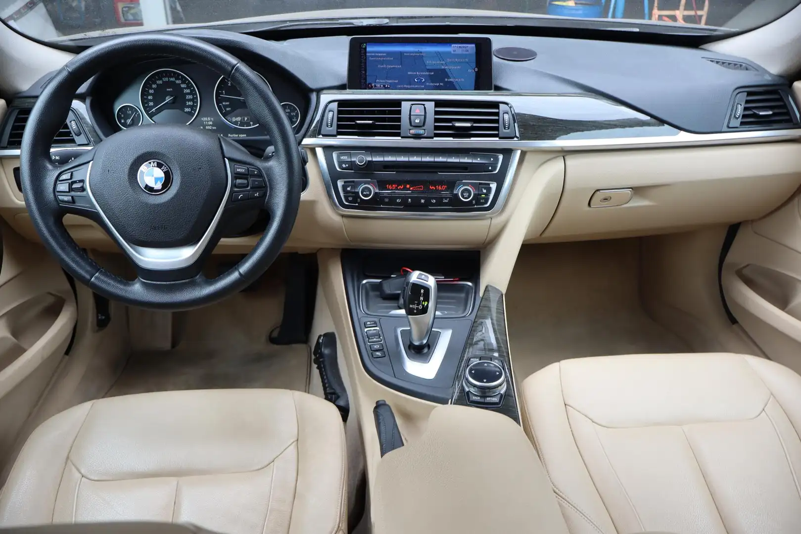 BMW 328 3-serie Gran Turismo 328i High Executive Cruise co Чёрный - 2