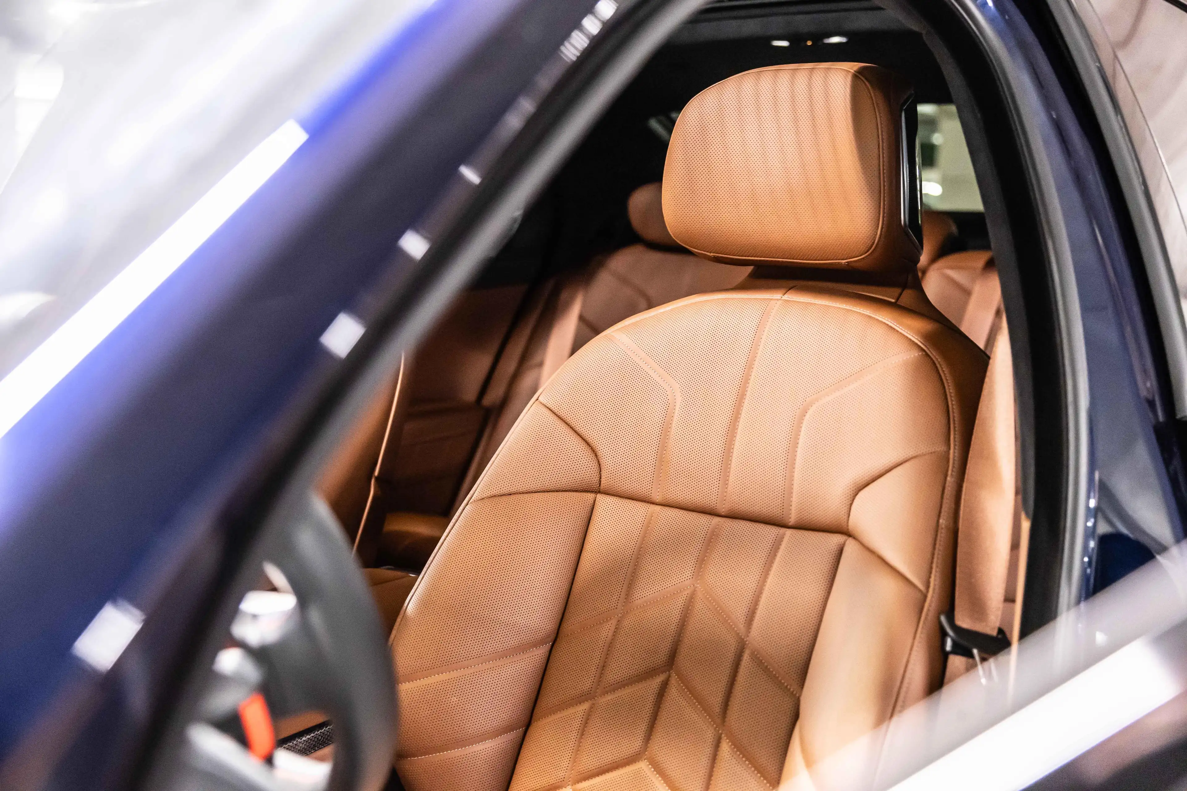 BMW 760 M760e xDrive | INDIVIDUAL | PANO | MASSAGE | — photo 13