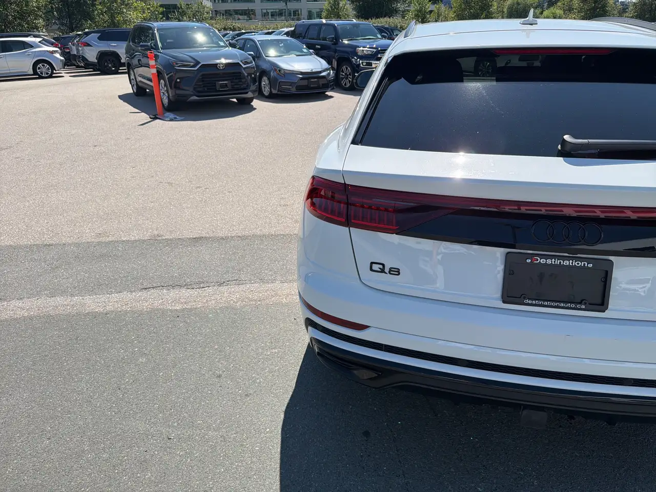 Audi Q8 снимка Audi Q8