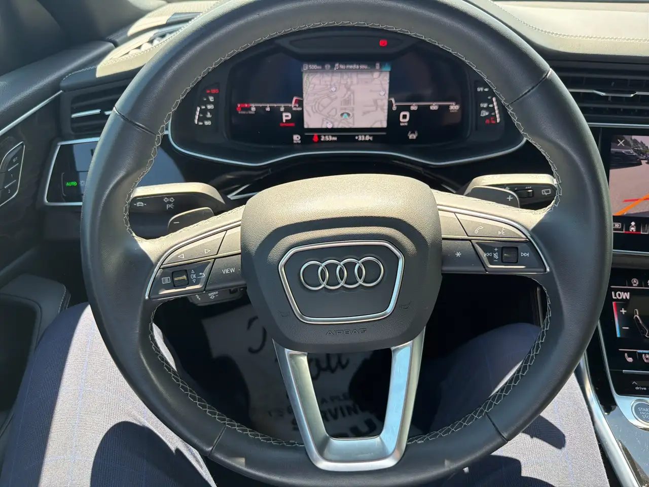 Audi Q8 снимка Audi Q8