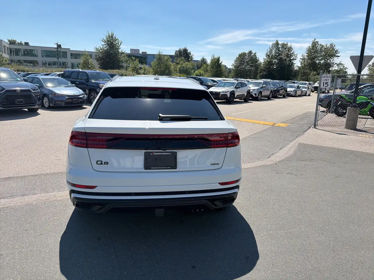 Audi Q8 снимка Audi Q8