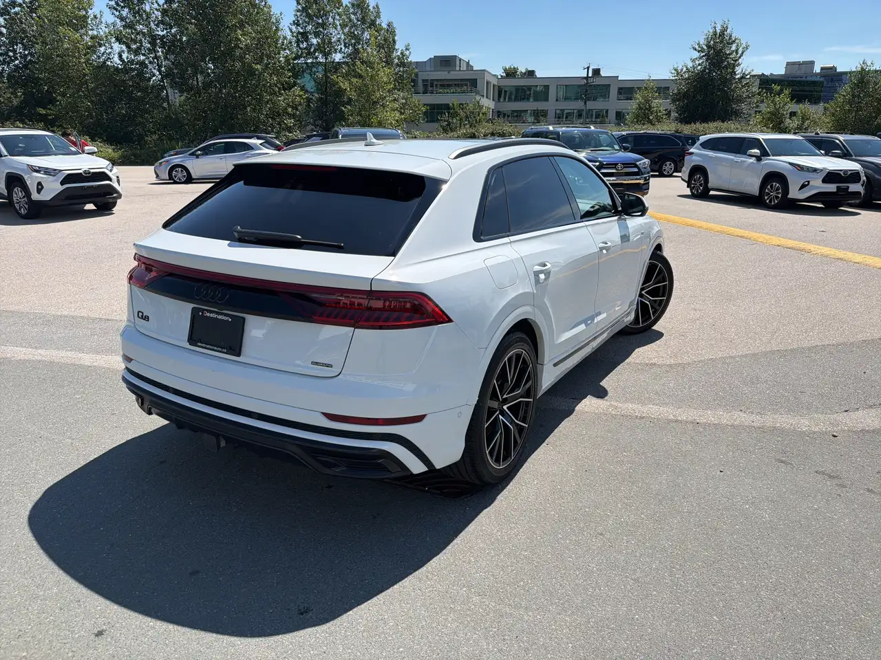 Audi Q8 снимка Audi Q8