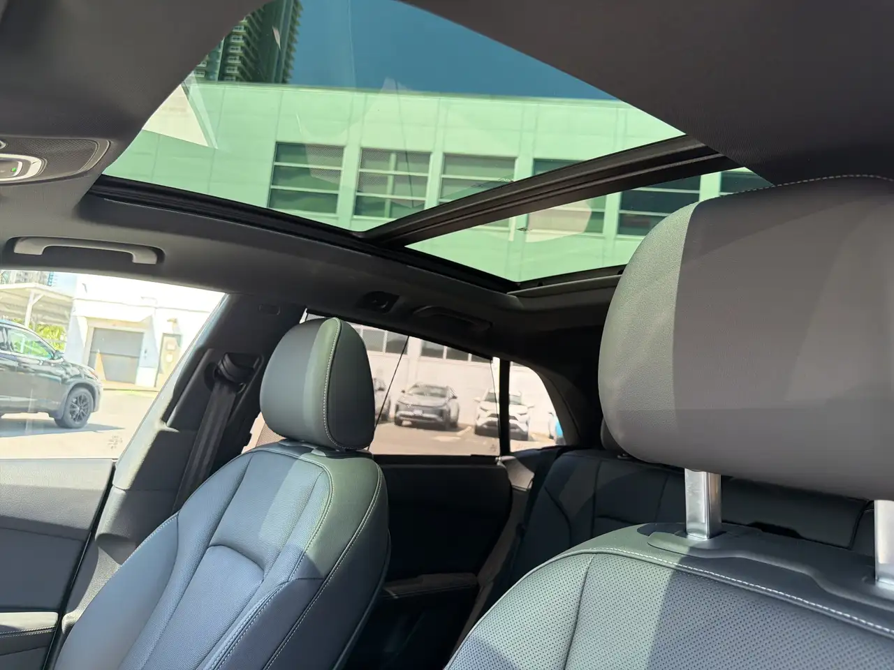 Audi Q8 снимка Audi Q8