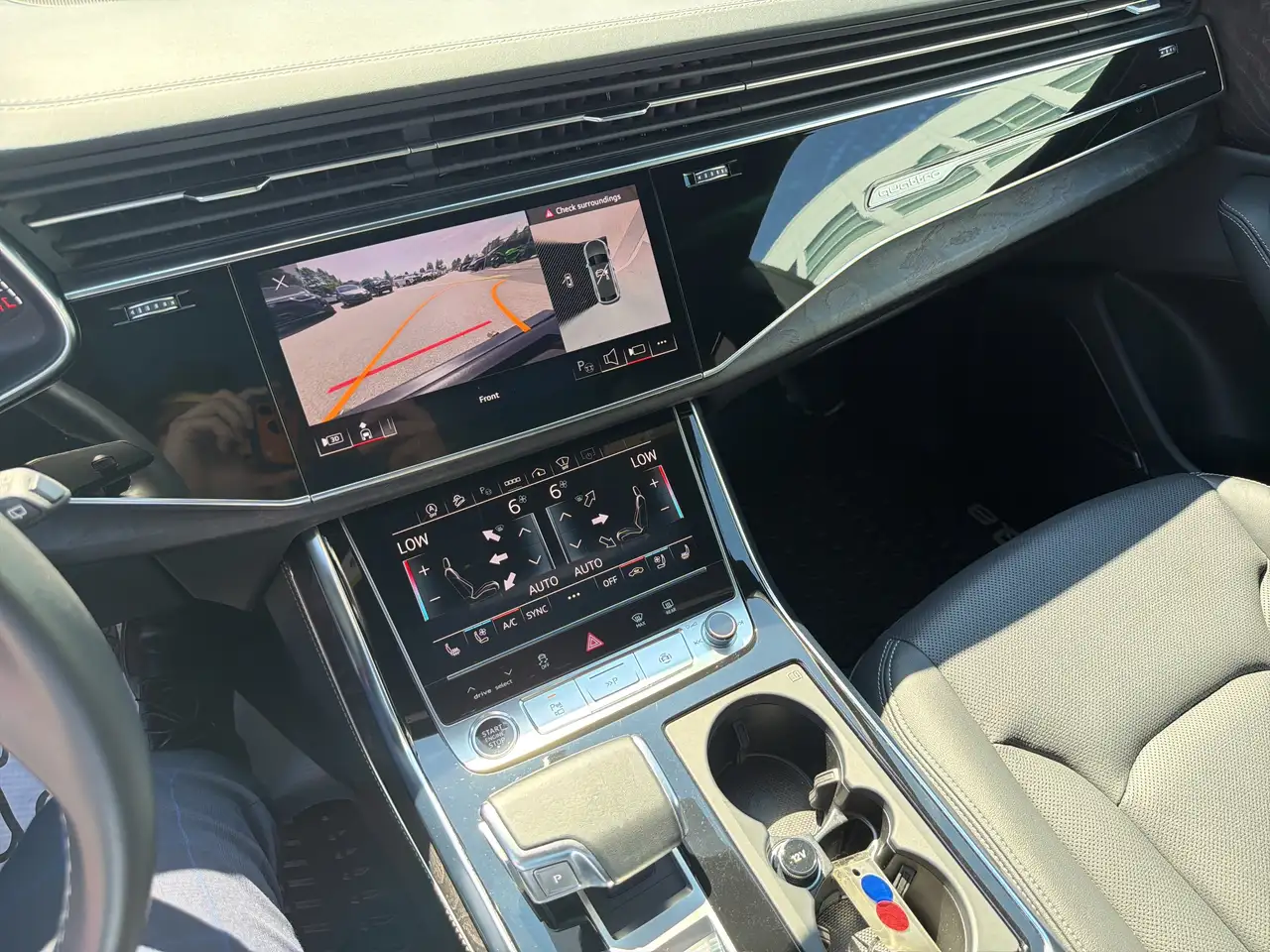 Audi Q8 снимка Audi Q8