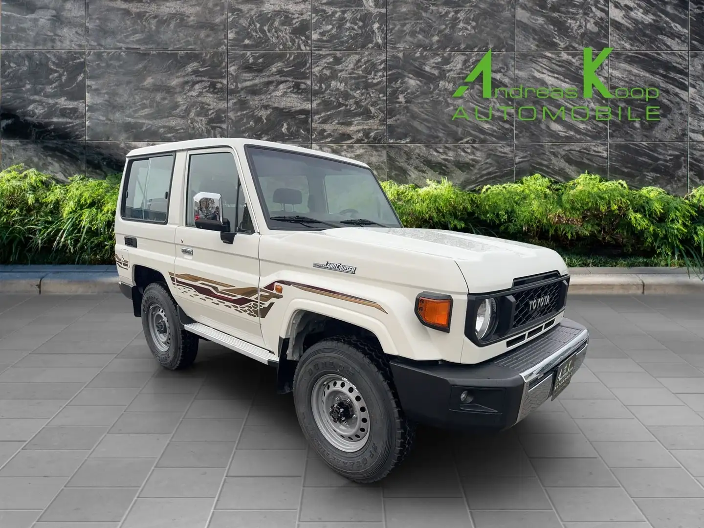 Toyota Land Cruiser GDJ 71 2,8-Diesel Aut.  DX SOFORT Blanco - 2