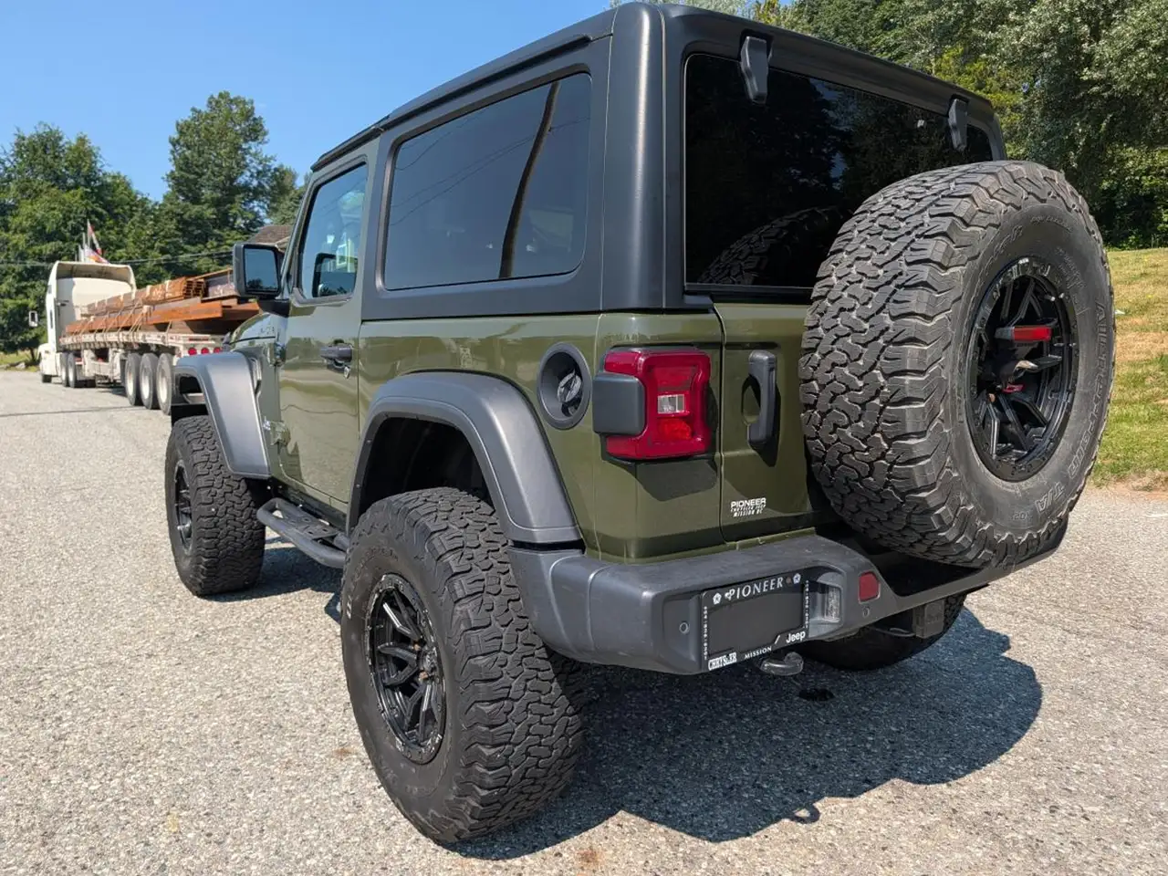 Jeep Wrangler снимка Jeep Wrangler