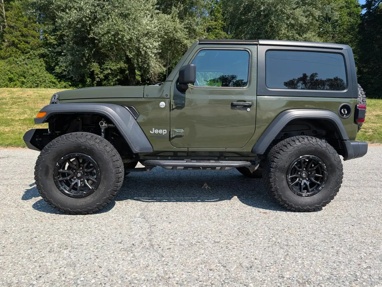 Jeep Wrangler снимка Jeep Wrangler