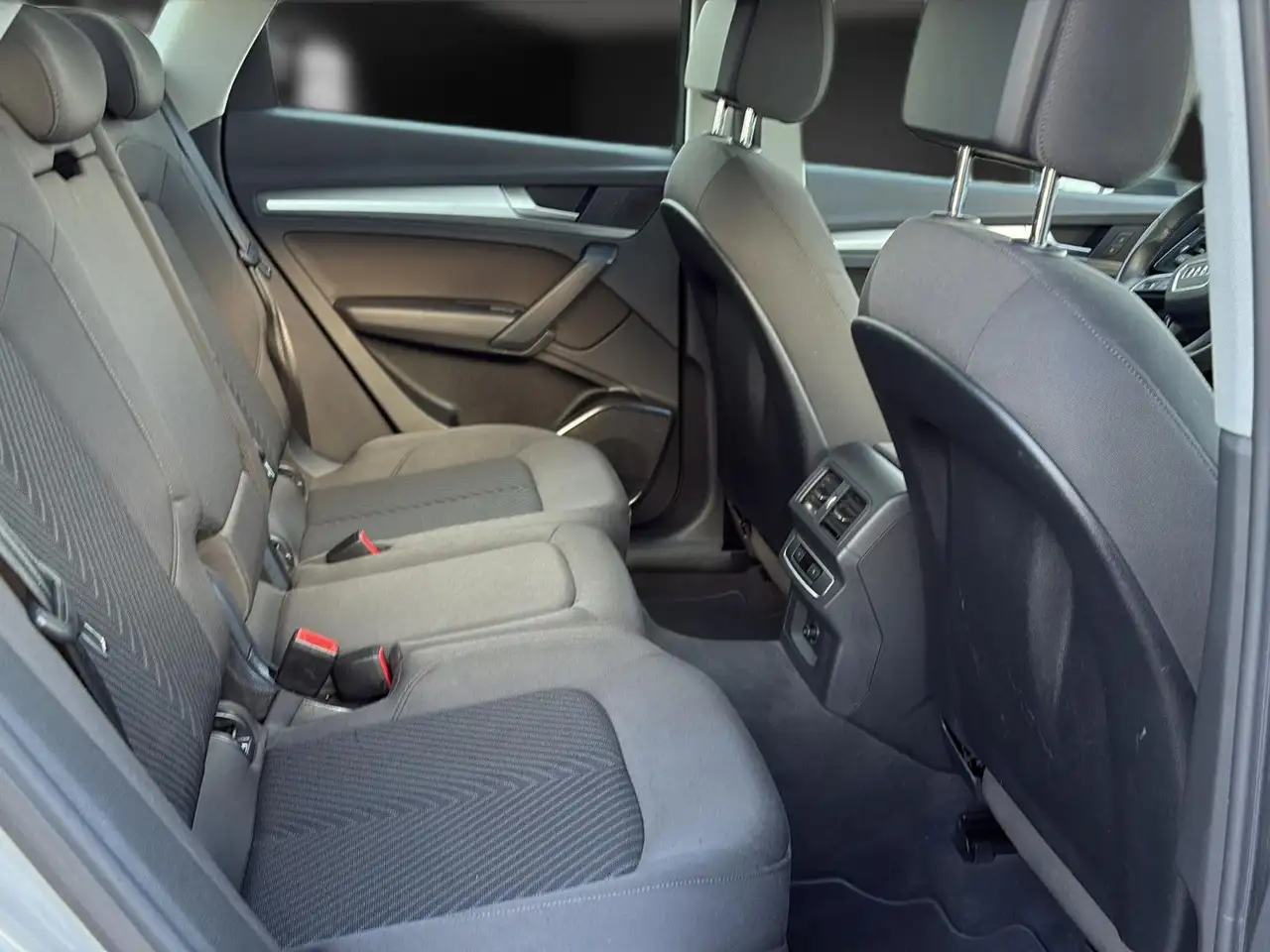 AUDI Q5 50 E QUATTRO - 299ch - 74 215KMS - CAMÉRA D'AIDE AU STATIONNEMENT - HAYON ARRIÈRE ÉLECTRIQUE - VOLANT EN CUIR