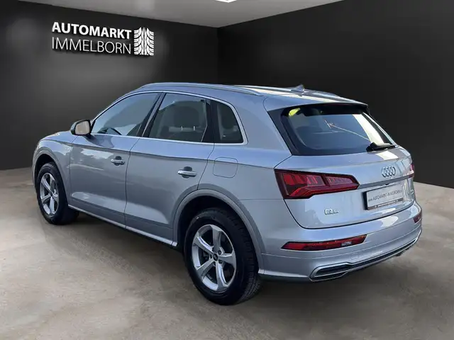 Audi Q5 view 5