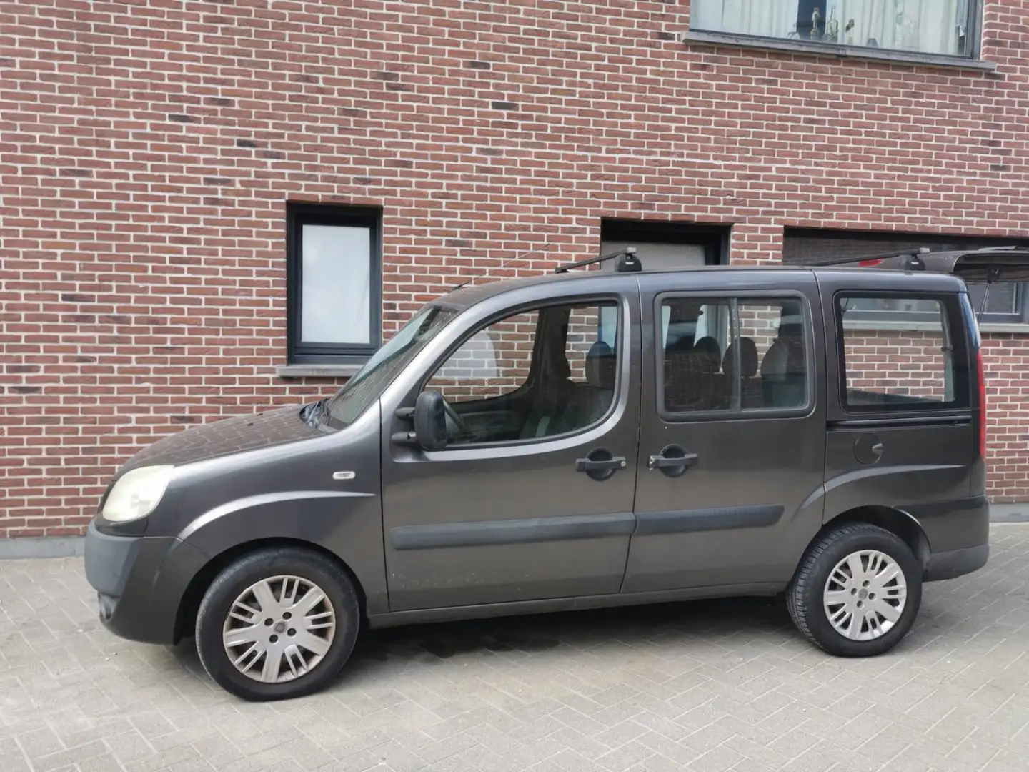 Fiat Doblo Doblo 1.3 Multijet 16V DPF Active Gris - 2