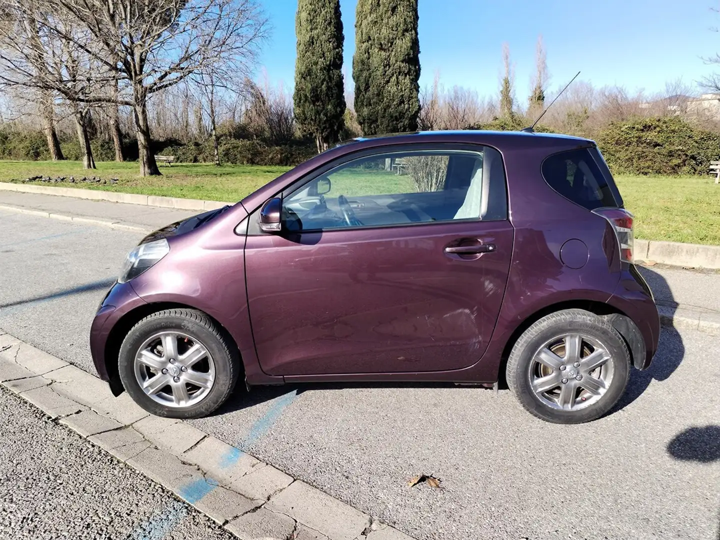 Toyota iQ 1.0 Sol Piros - 2