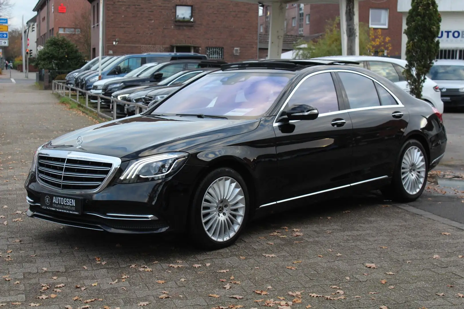 Mercedes-Benz S 560 4MATIC BURMESTER+PANORAMADACH+LUFTFEDERUNG Schwarz - 1