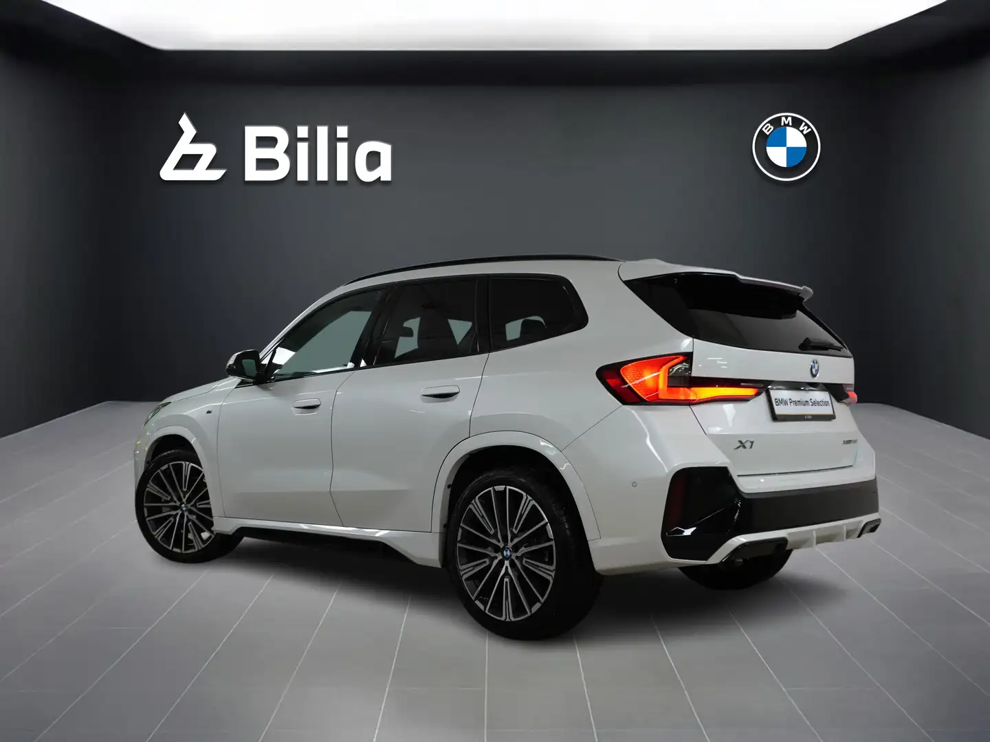 BMW X1 xDrive23d M Sportpaket Head-Up DAB LED RFK Blanc - 2