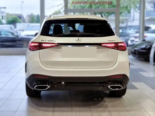 Mercedes-Benz 300 view 13