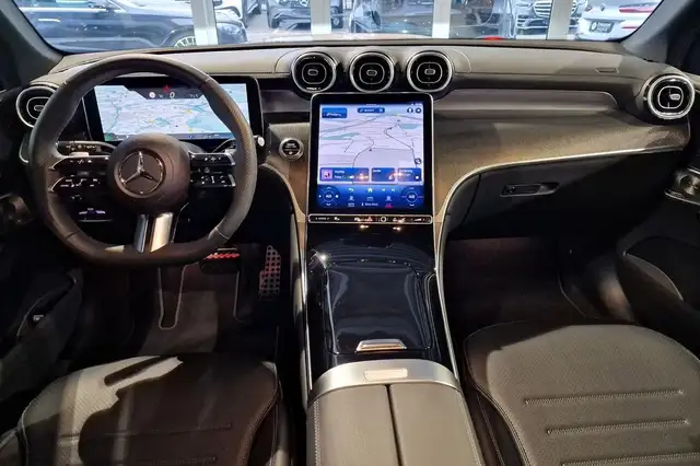 Mercedes-Benz 300 view 11