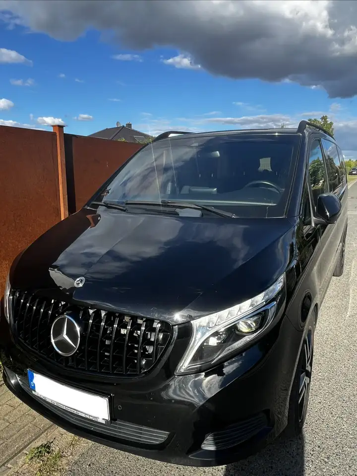 Mercedes-Benz V 250