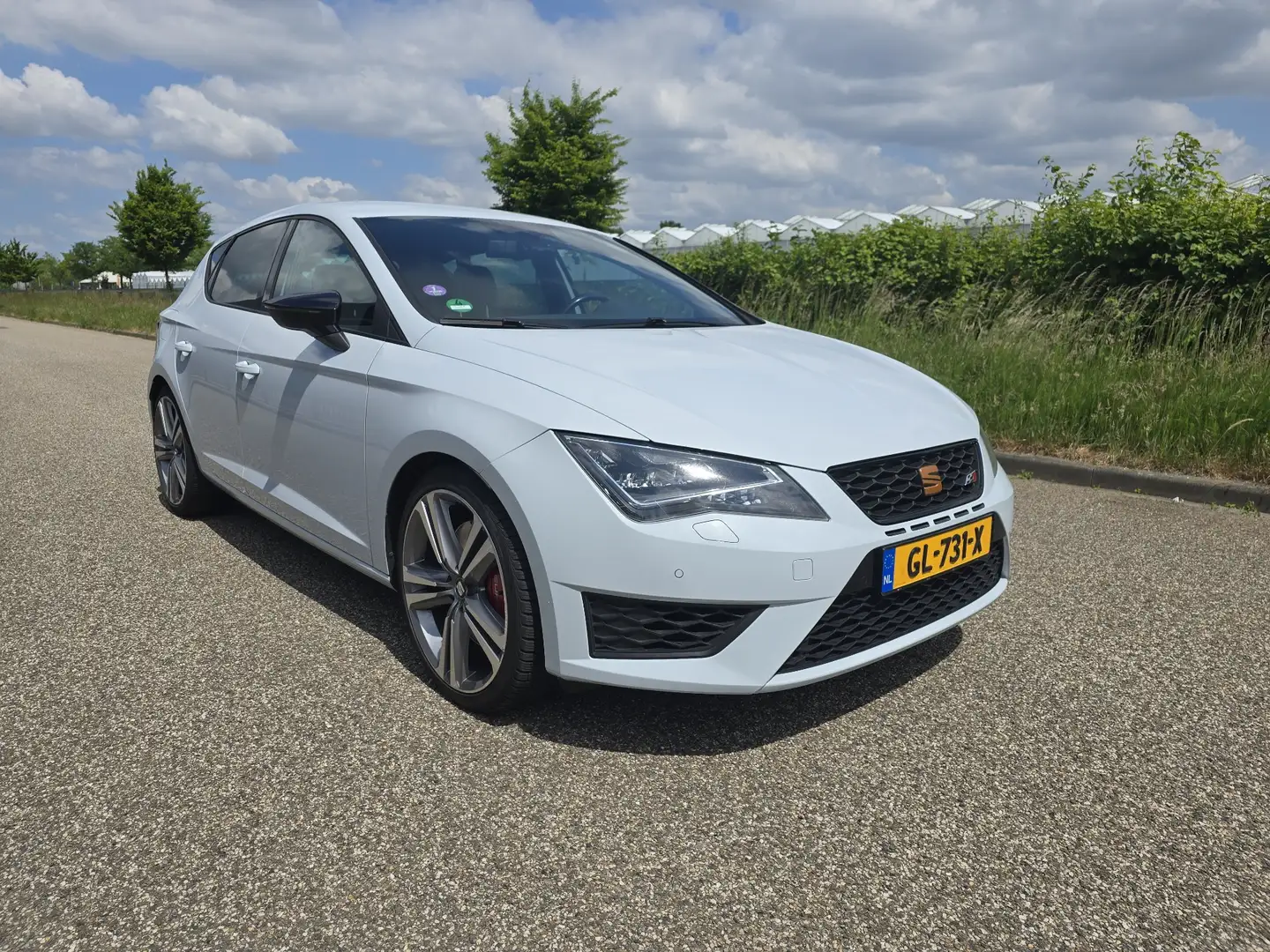 SEAT Leon 2.0 TSI Cupra 280 Bílá - 2
