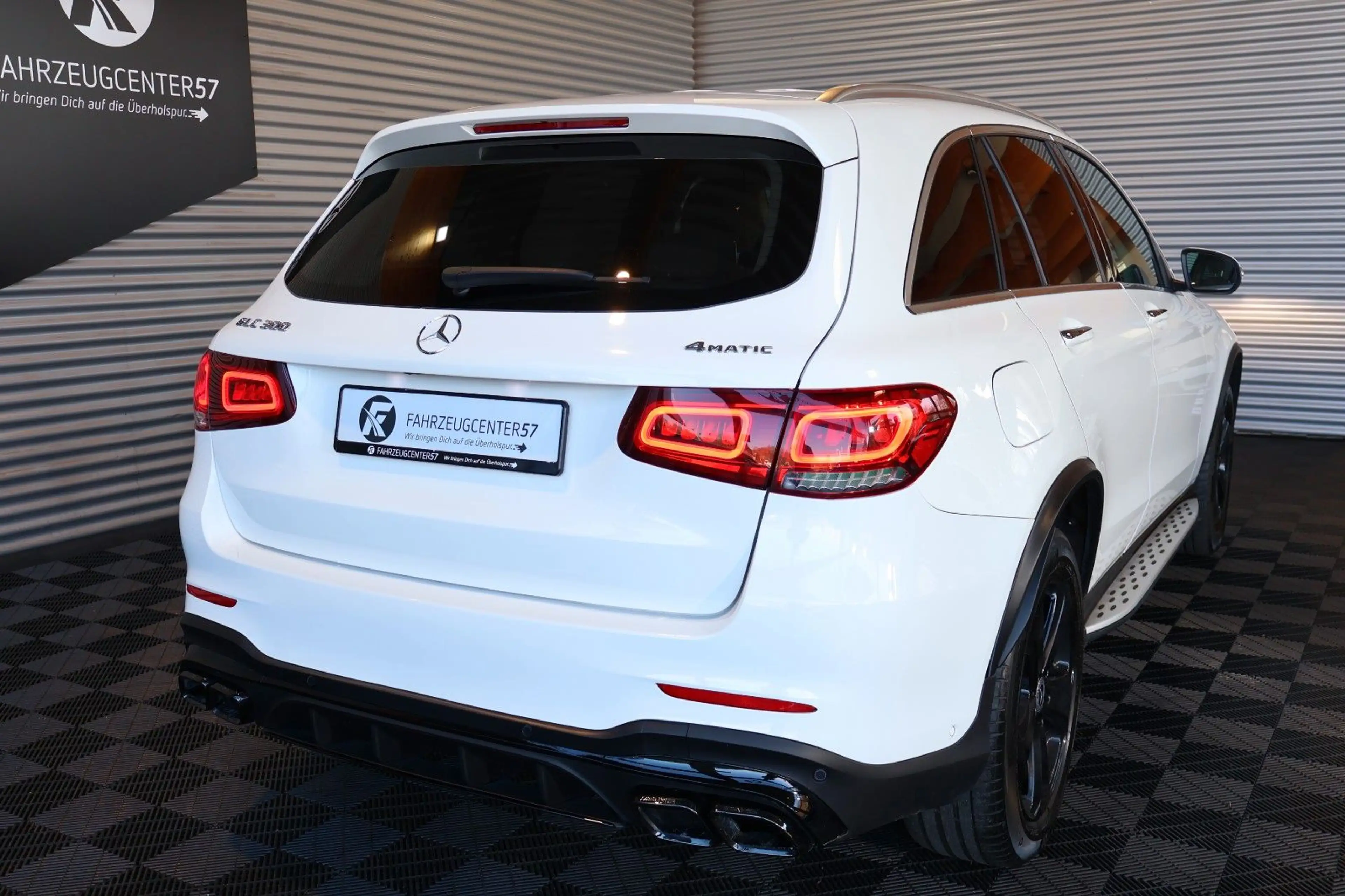 Mercedes-Benz GLC 300 4MATIC/RÜCKFAHRKAMERA/CARPLAY/LED — photo 8