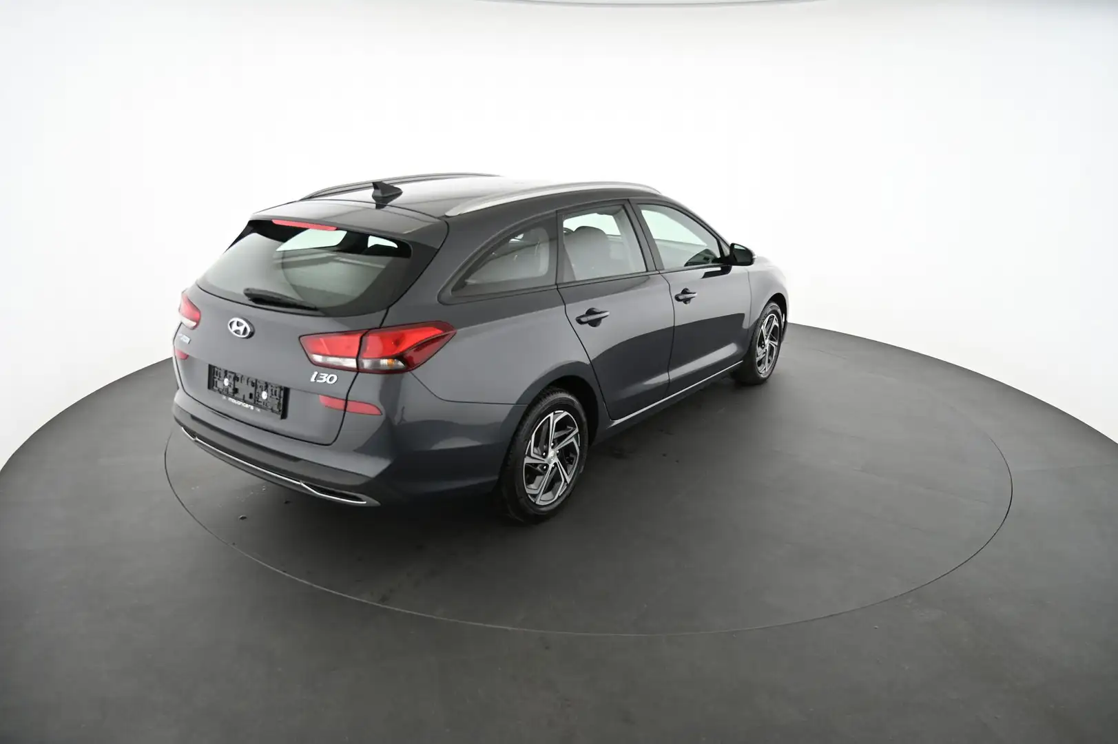 Hyundai i30 1.0 T-GDi 120hk Essential DCT SW Pickerl NEU Grau - 2