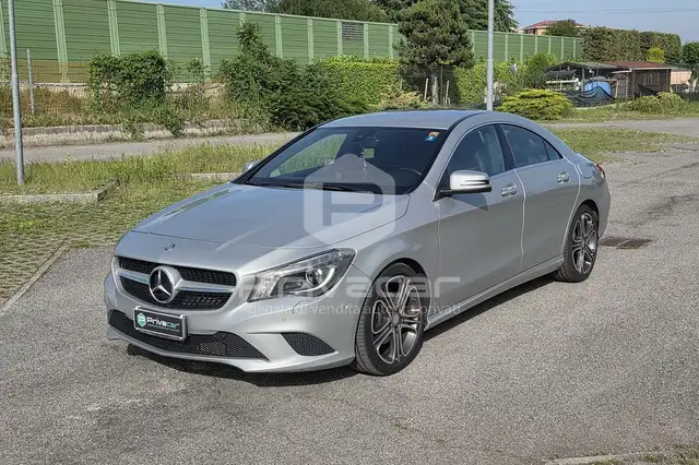 Mercedes-Benz CLA 220 CLA 220 d Automatic Premium Dark Night