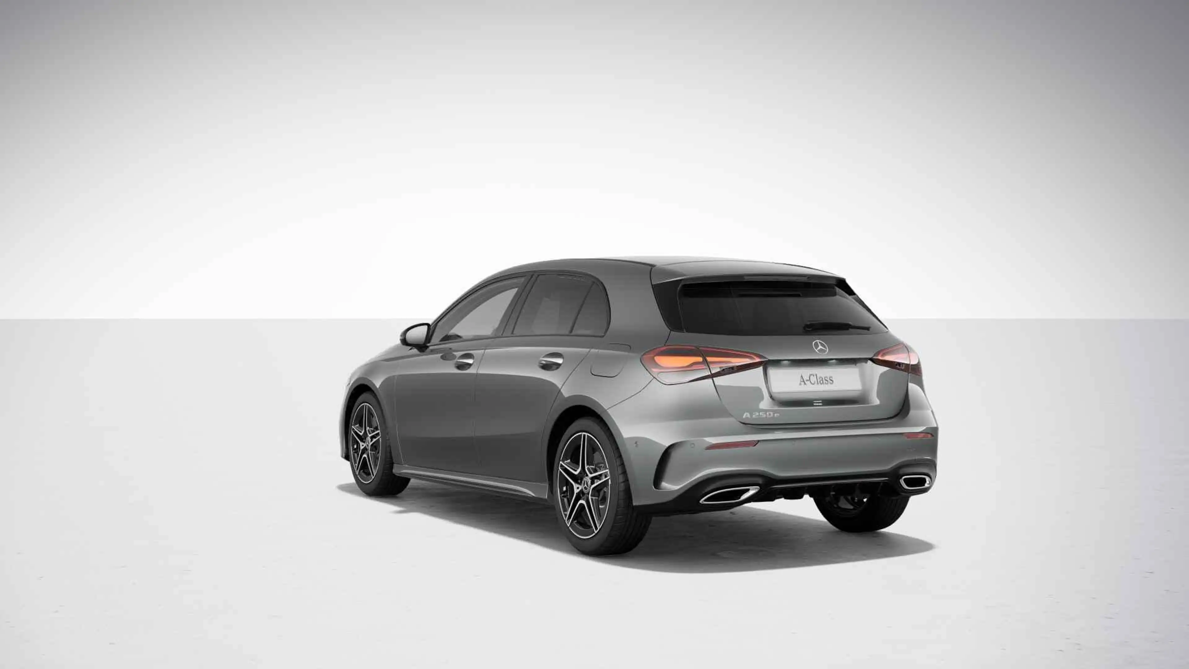 Mercedes-Benz A 250 e Hatchback AMG Line | Verwarmde Zetels | Smartpho — photo 10