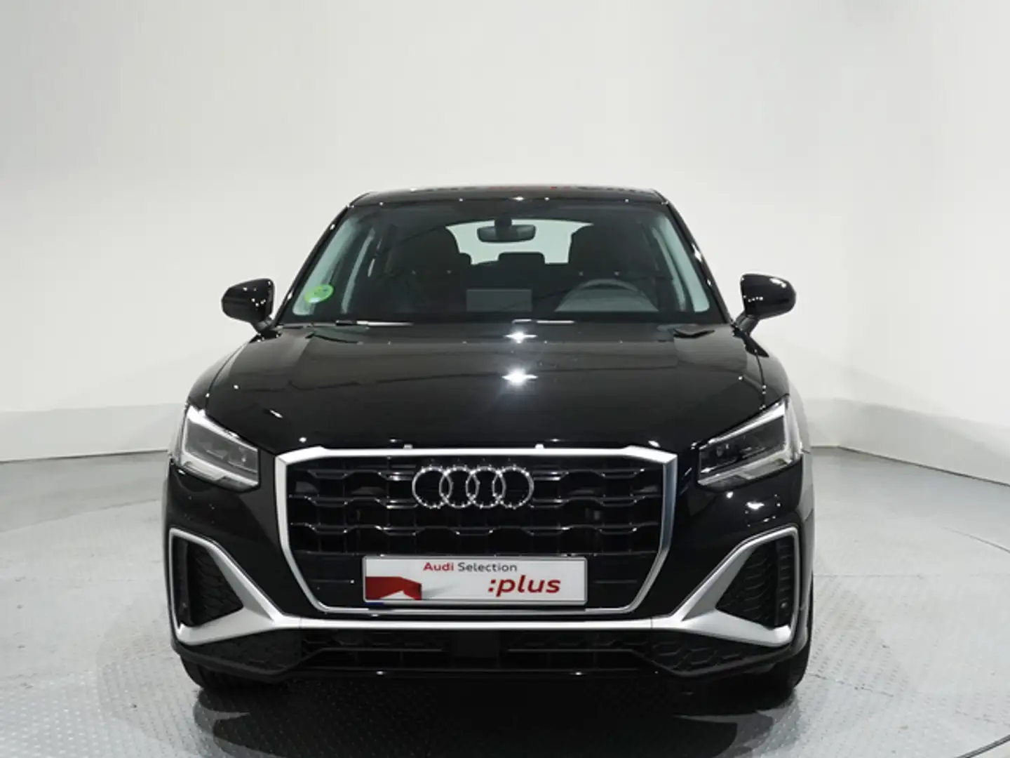 Audi Q2 35 TFSI Black line edition S tronic 110kW Negro - 2