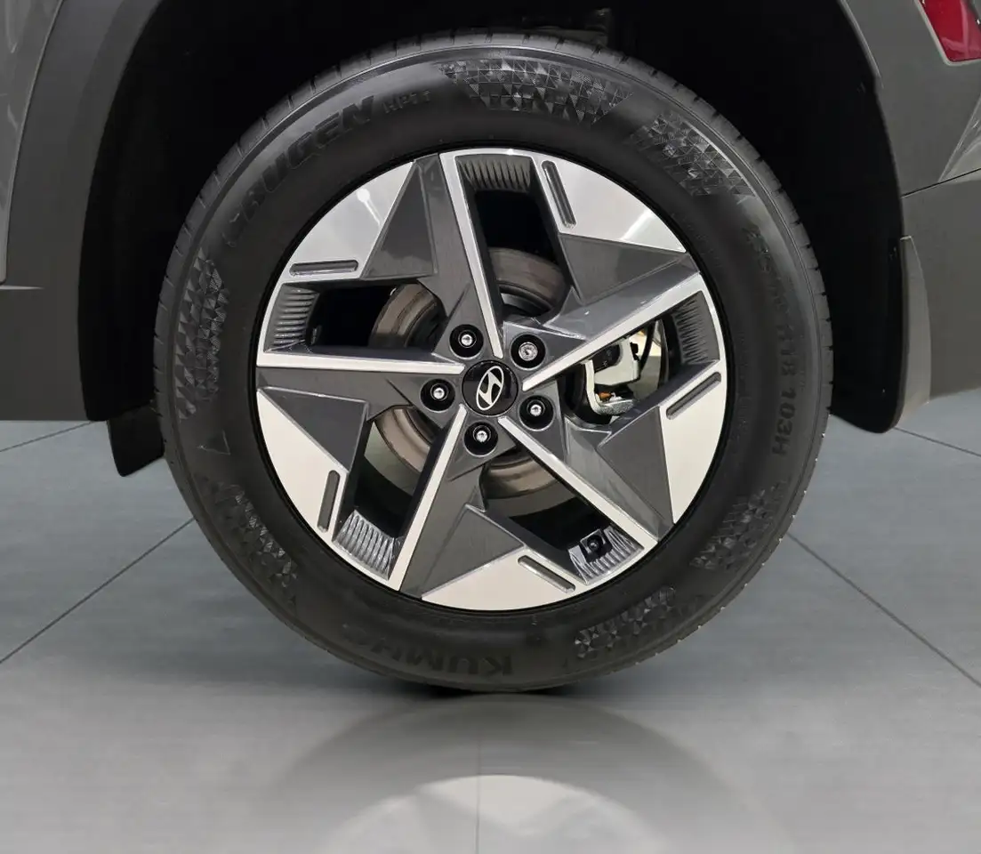 Hyundai TUCSON снимка Hyundai TUCSON