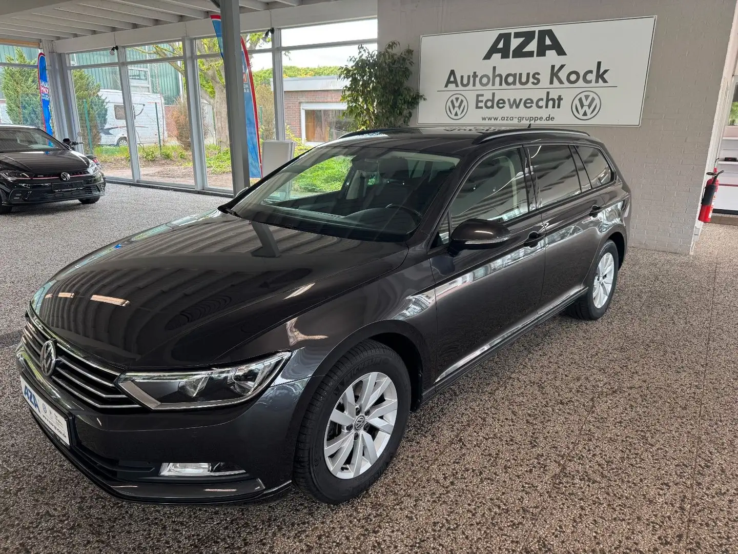 Volkswagen Passat Variant Trendline 1.4 TSI*NAV*AHK* Grau - 1