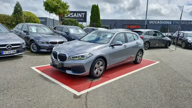 BMW F40 118D 150 CH BVA8 LOUNGE