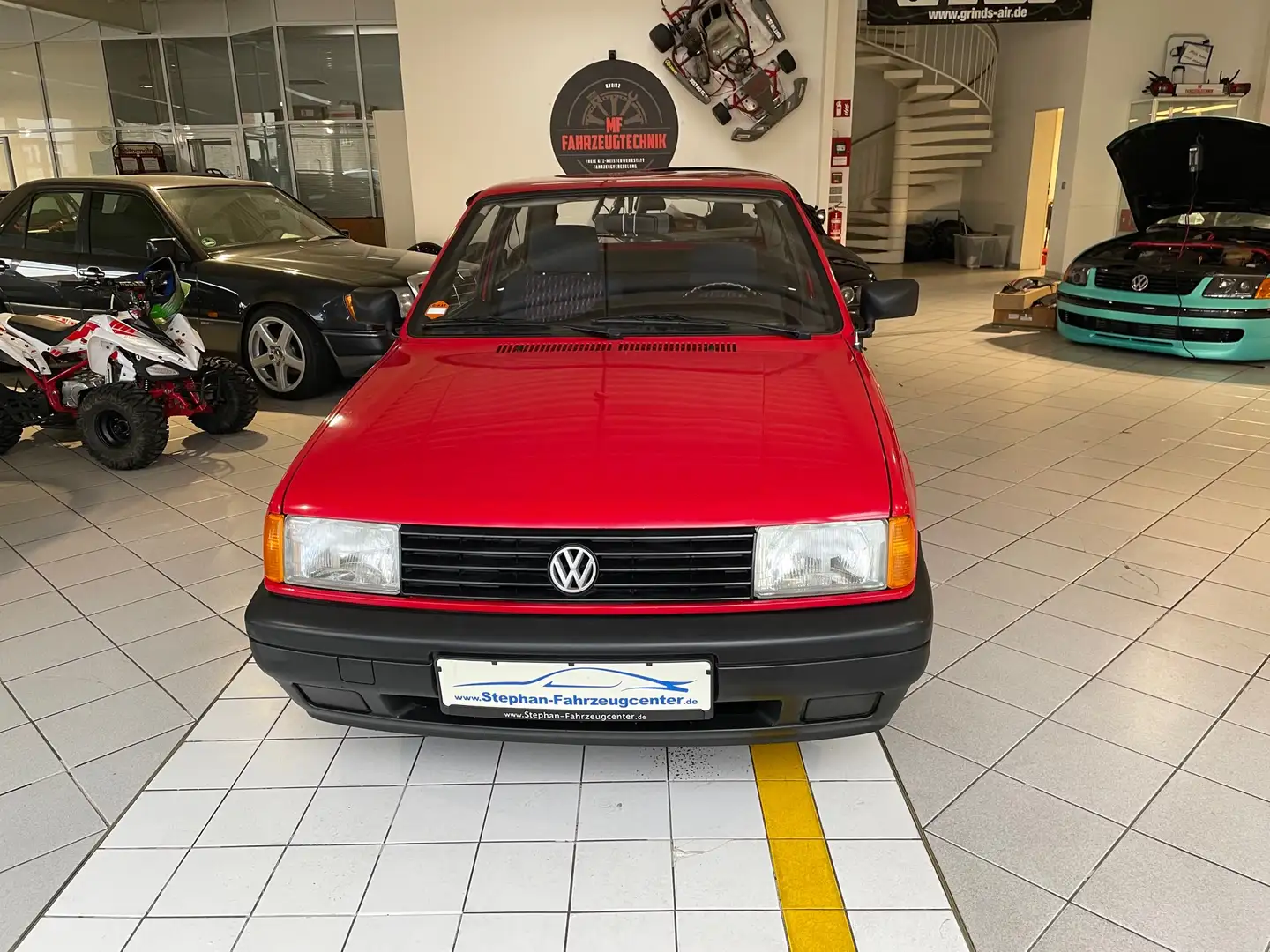 Volkswagen Polo CL Coupe aus 1.Hand mit H-Kennz.,...... Rojo - 1
