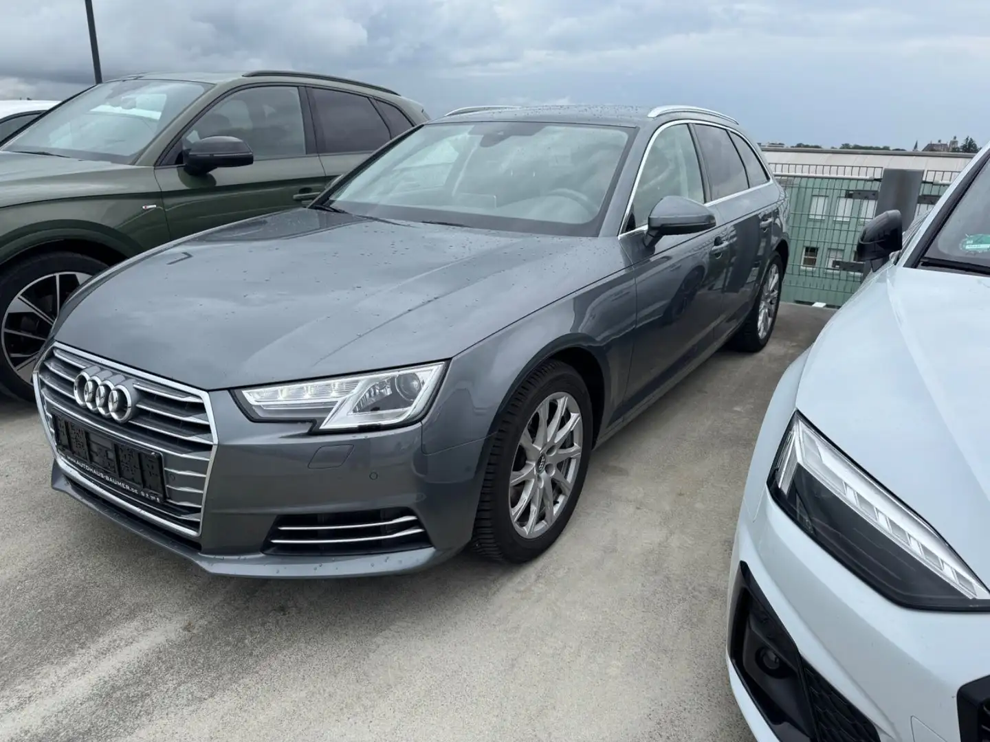 Audi A4 Avant sport AHK Grigio - 2