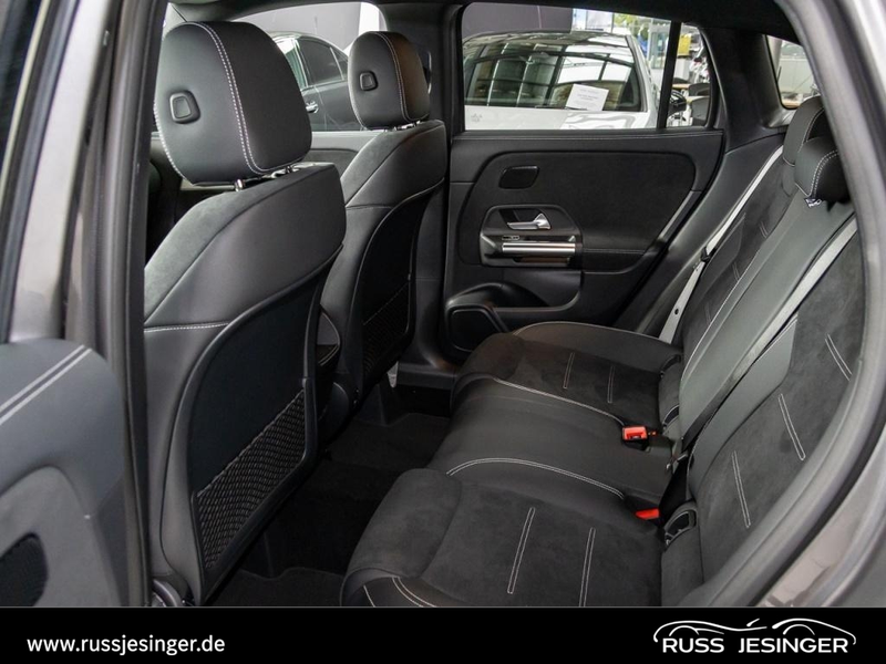 Mercedes-Benz GLA 180 Special Edition AMG *AHK*Cam*TotW*KeyGo — photo 13