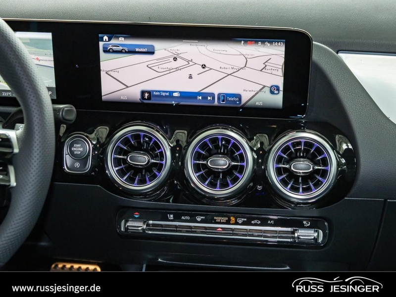 Mercedes-Benz GLA 180 Special Edition AMG *AHK*Cam*TotW*KeyGo — photo 15