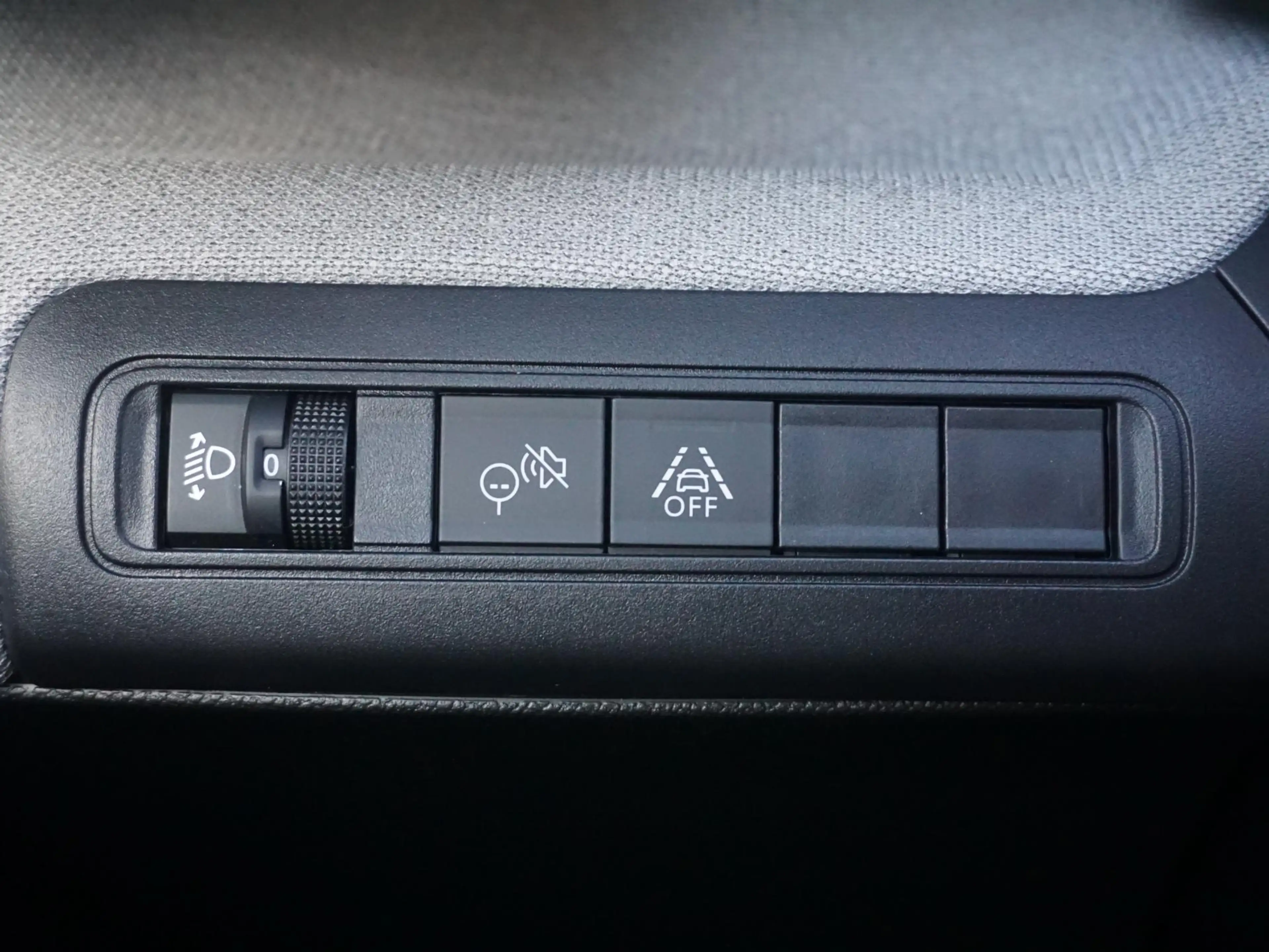 Citroen C3 Aircross 1.2 Hybrid 145pk Plus Climate control — photo 13