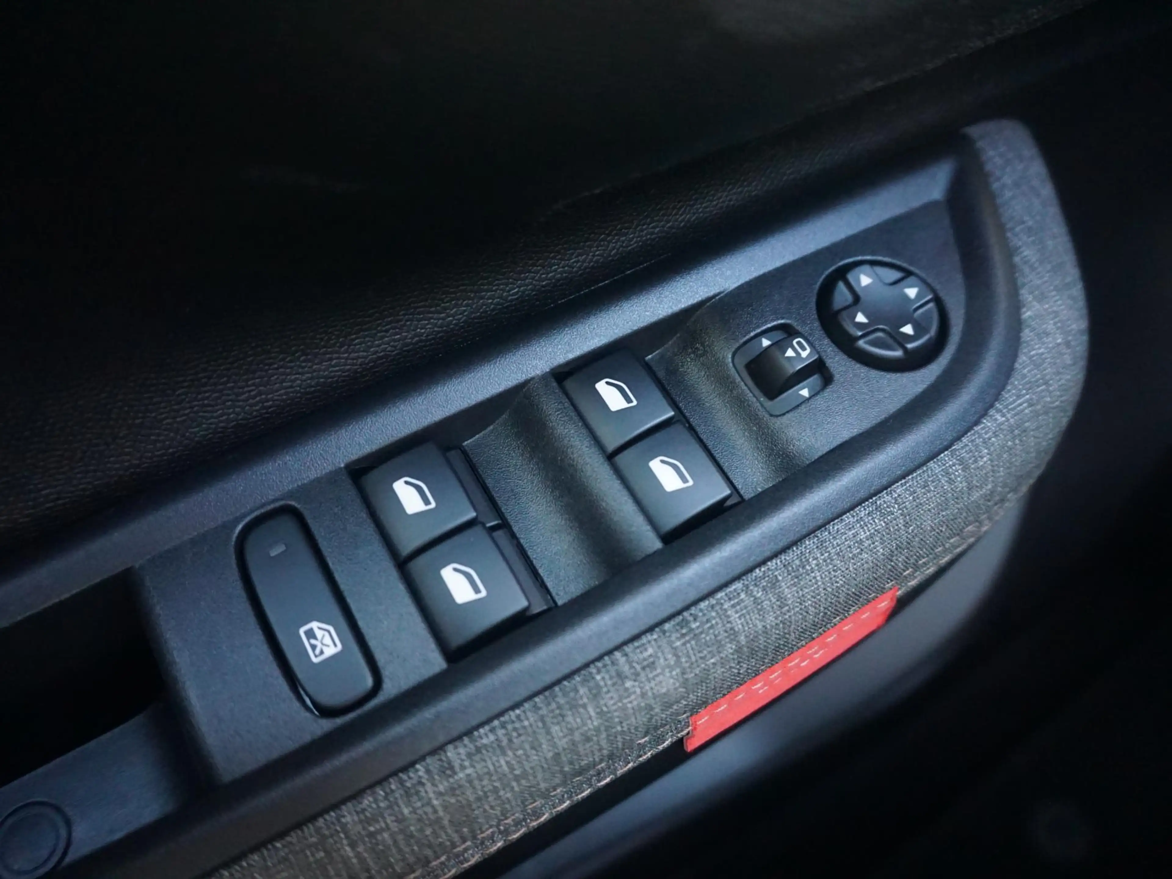 Citroen C3 Aircross 1.2 Hybrid 145pk Plus Climate control — photo 12