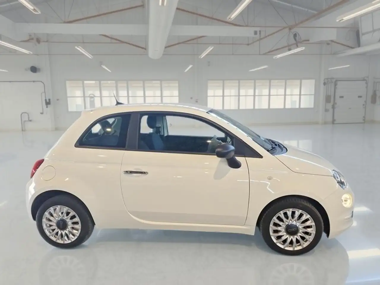 Fiat 500C 1.0 70 CV IBRIDO CULT 3 PORTE BERLINA, миниатюра 3