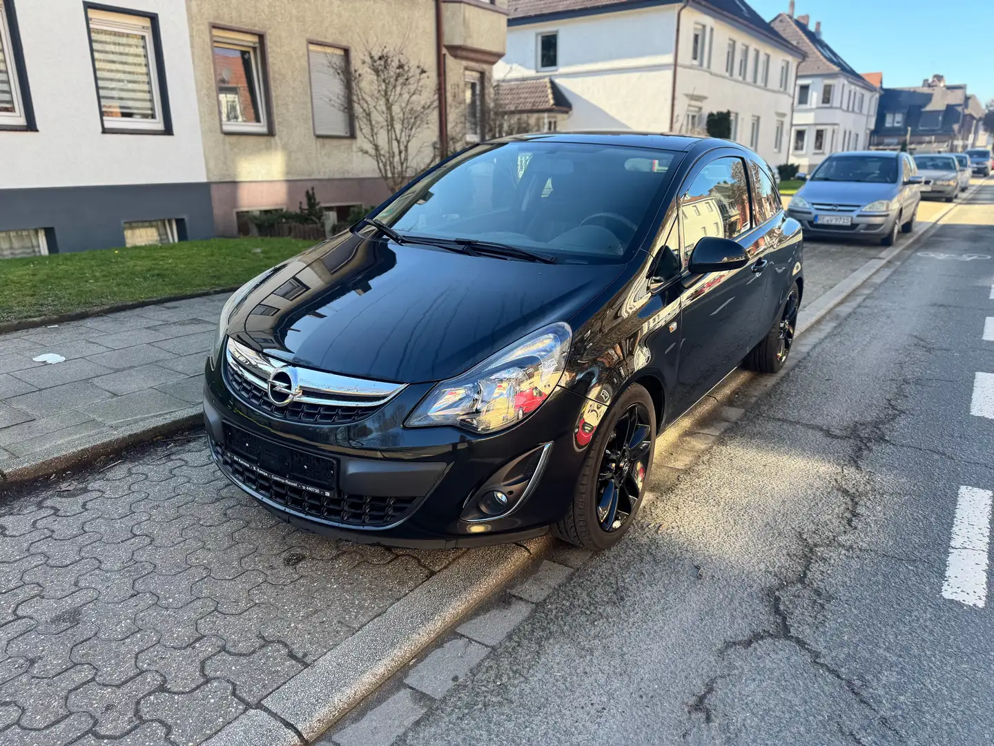 Opel Corsa 1,2 Kupplung&TÜV&Inspektion NEU Klima 8-Reifen Schwarz - 1