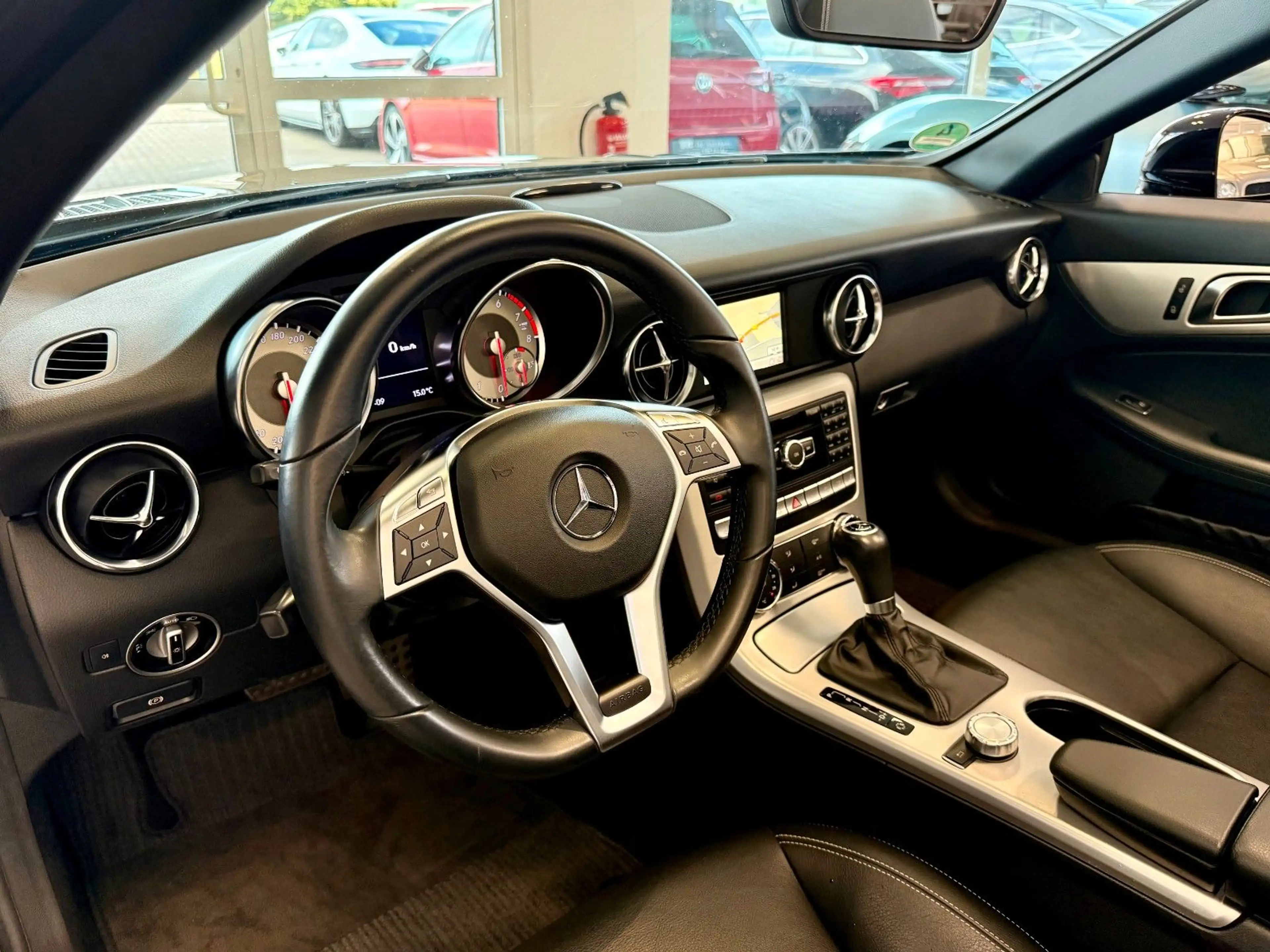 Mercedes-Benz SLK 200 7G-Tronic/AIRSCARF/Panorama/MB-Historie — photo 15