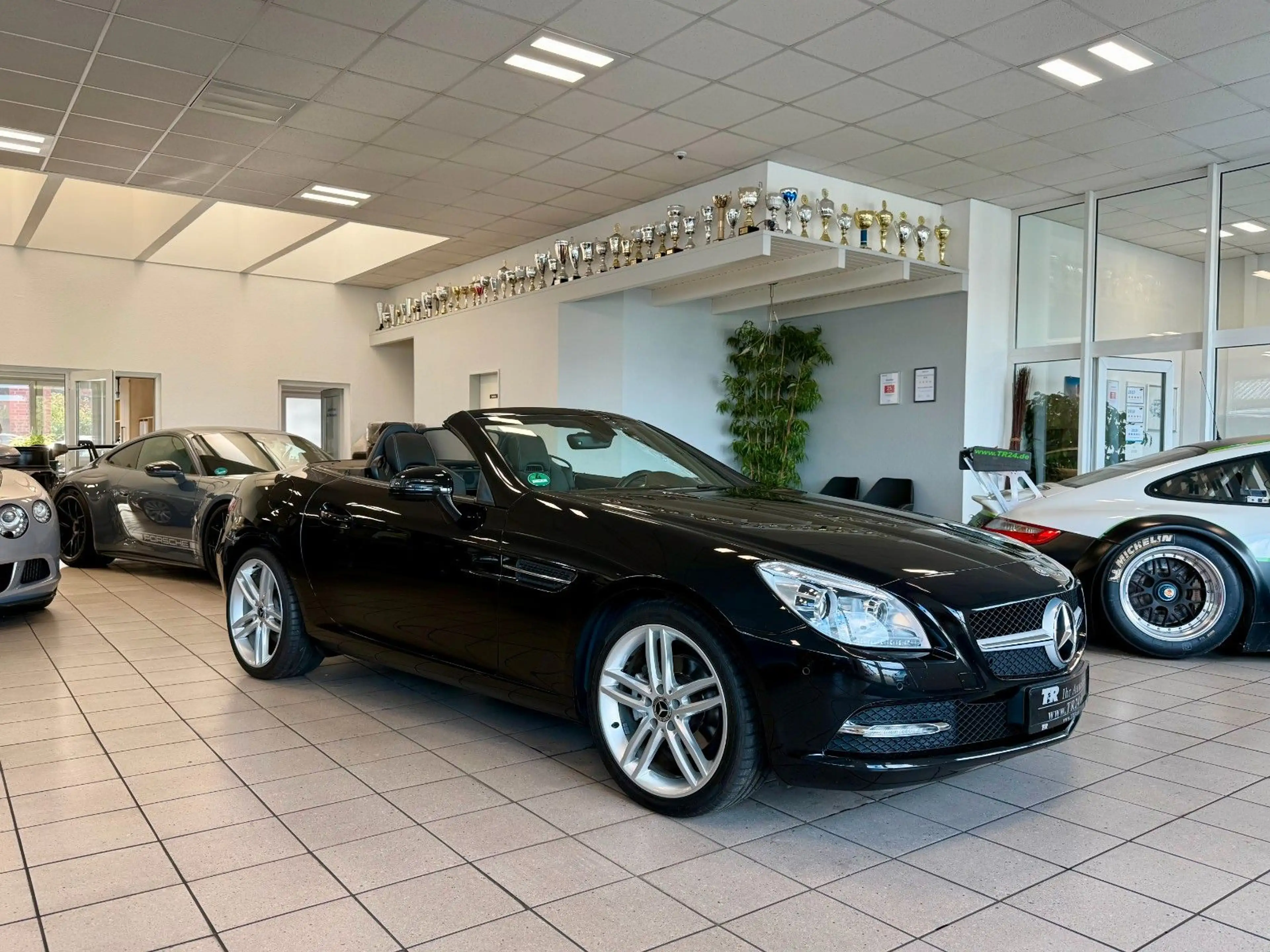 Mercedes-Benz SLK 200 7G-Tronic/AIRSCARF/Panorama/MB-Historie