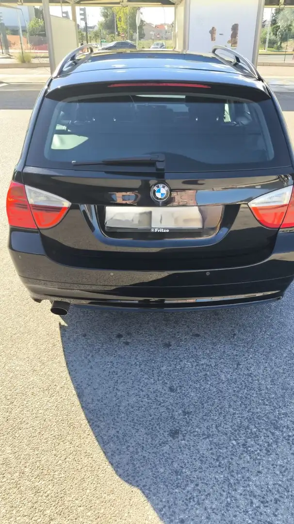 BMW 320 320d Touring Aut. - 2