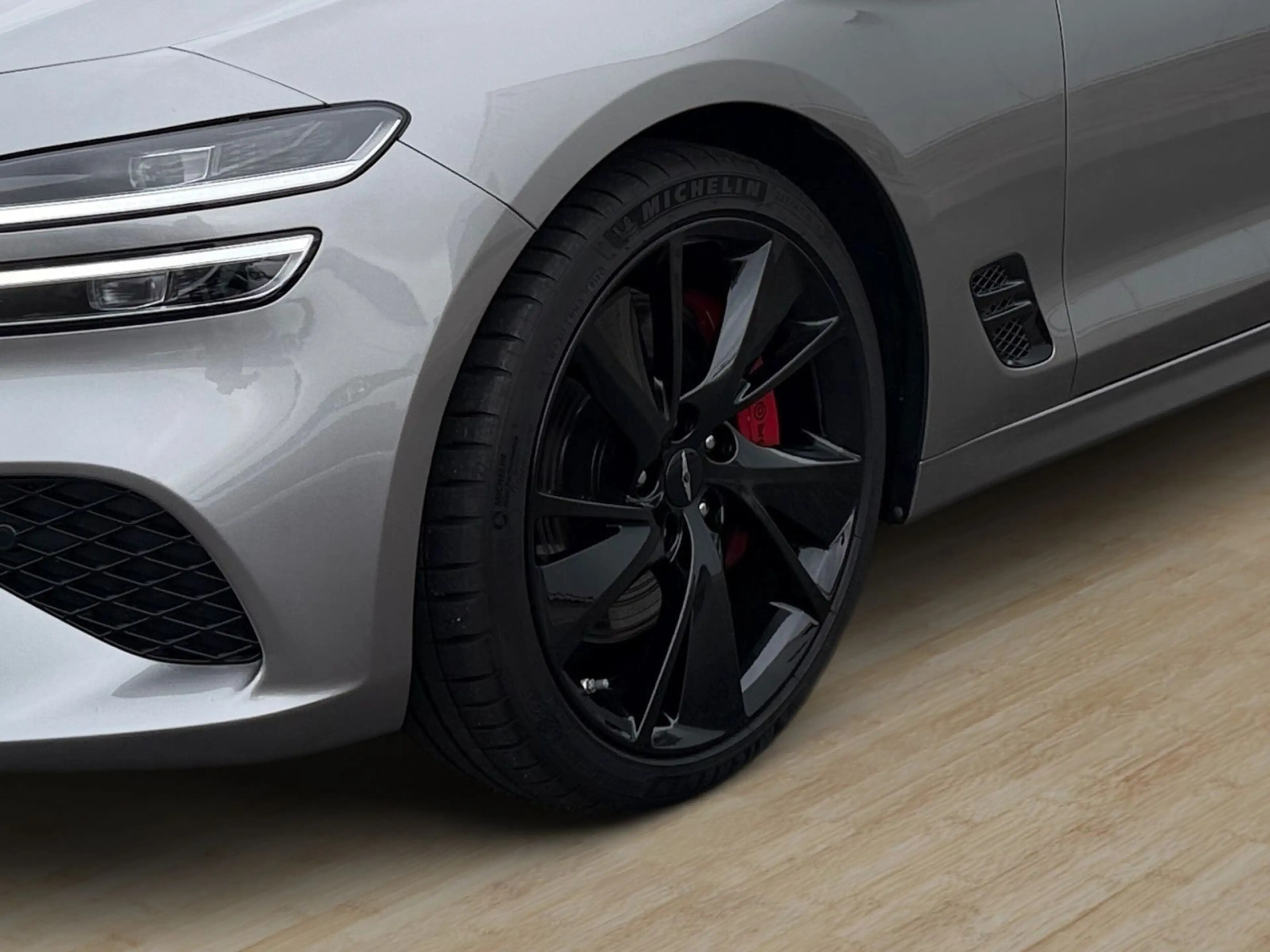 Genesis G70 2.0 T-GDi Sedan Sport 2WD Glasschiebedach — photo 6