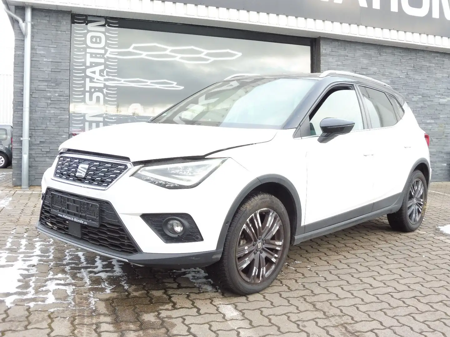 SEAT Arona Xcellence DSG/AID/LED/KAM/BEATS/ACC/TW-ASS Weiß - 2