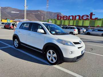 1.4 d-4d Luxury Awd integrale 4x4 neopatentati