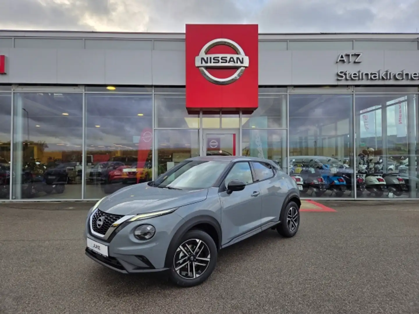 Nissan Juke N-CONNECTA 1.0DIG-T 114PS Grau - 1