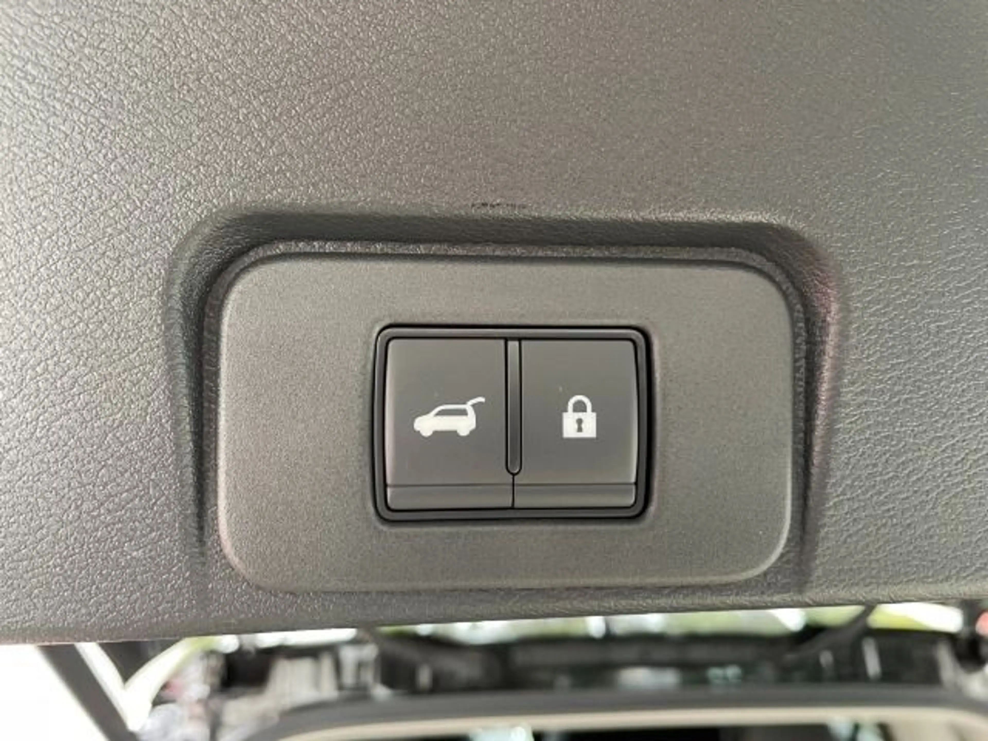 Nissan X-Trail 1.5 VC-T e-Power N-Trek e-4orce — photo 8