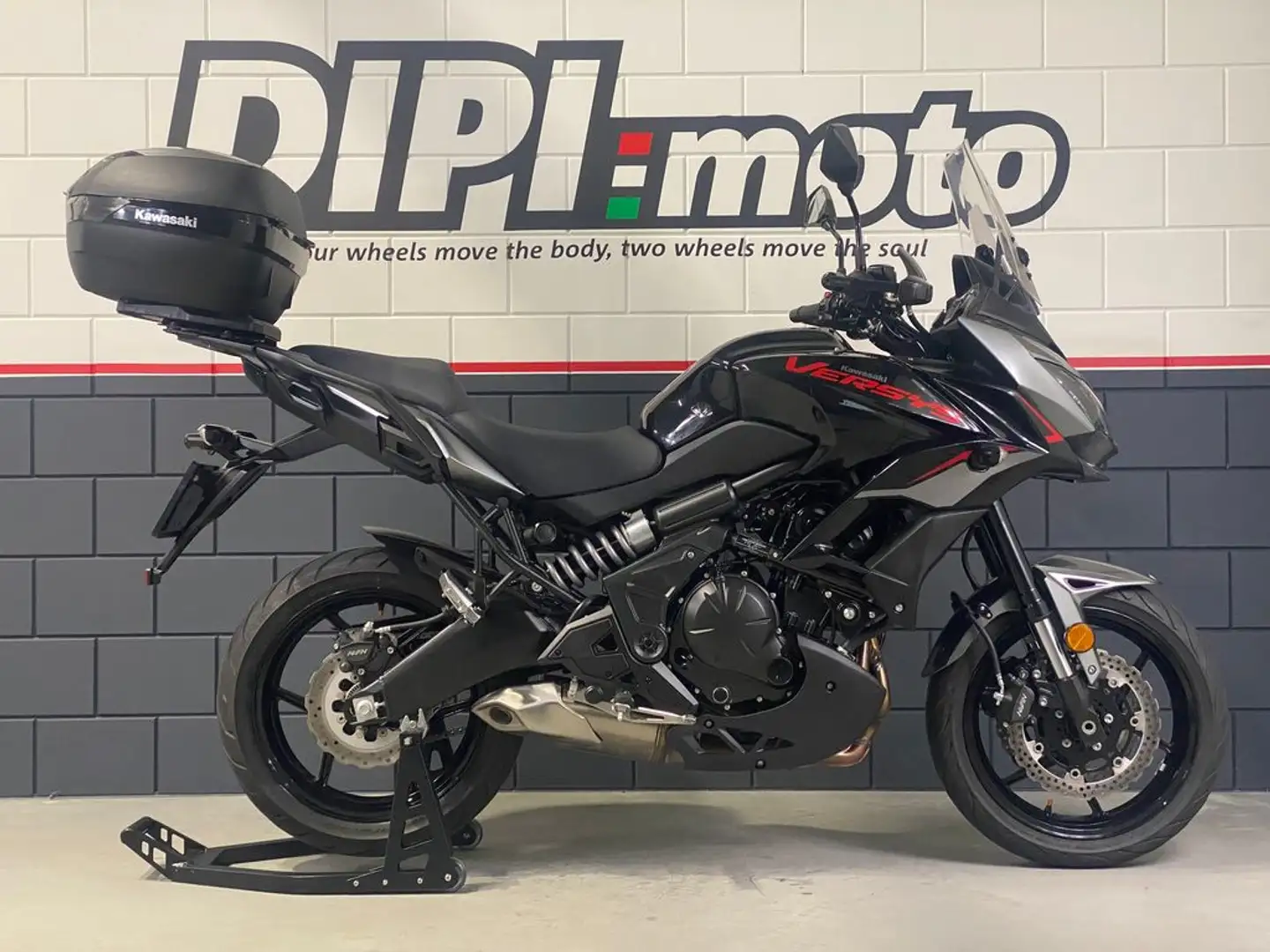 Kawasaki Versys 650 ABS Zwart - 2