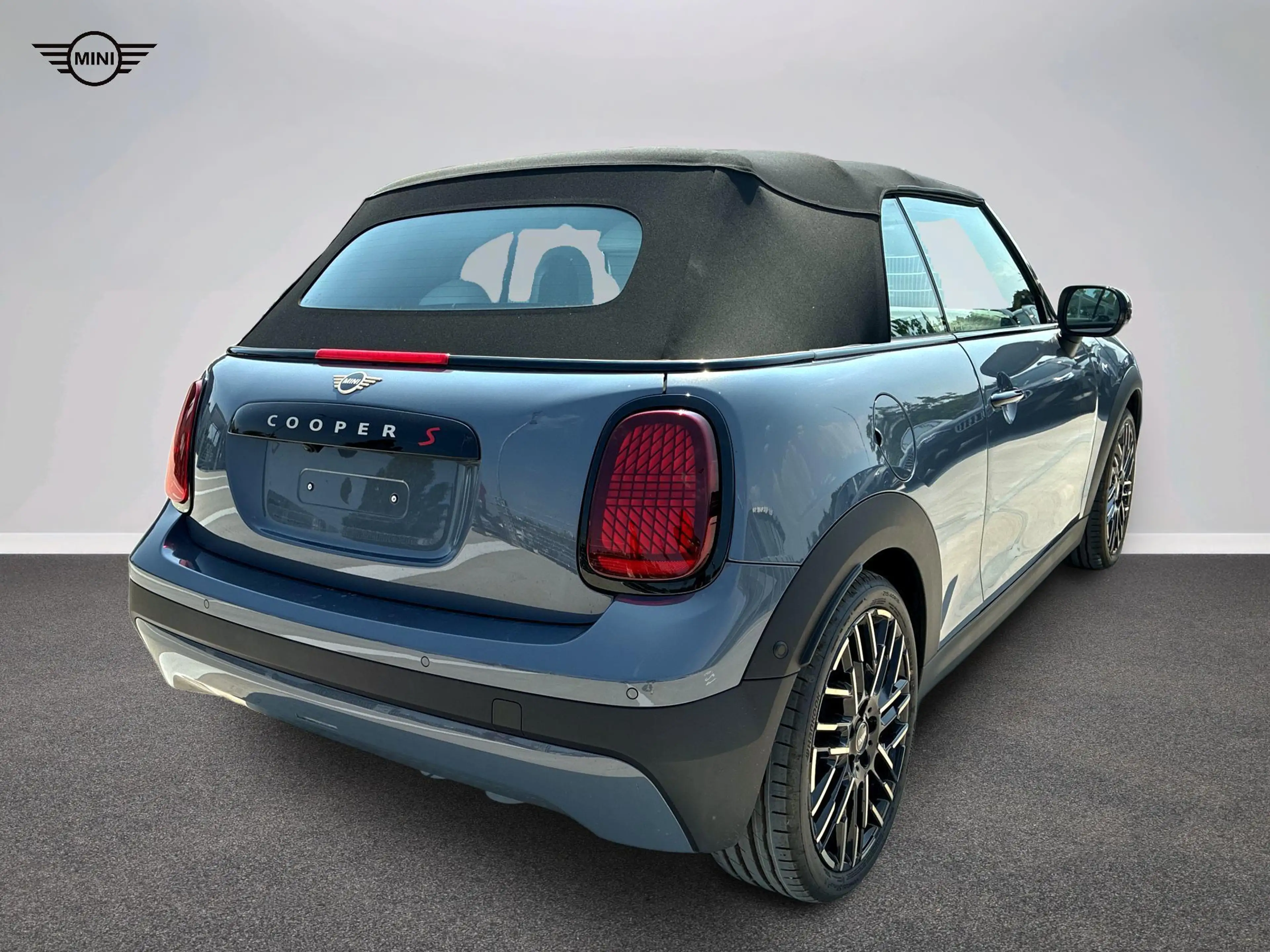 MINI Cooper S Cabrio Favoured Trim — photo 4